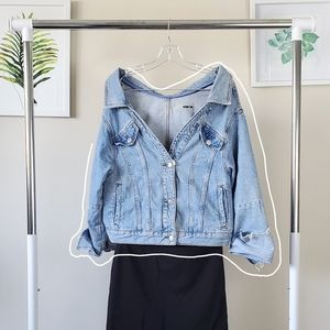 Off shoulder denim jacket